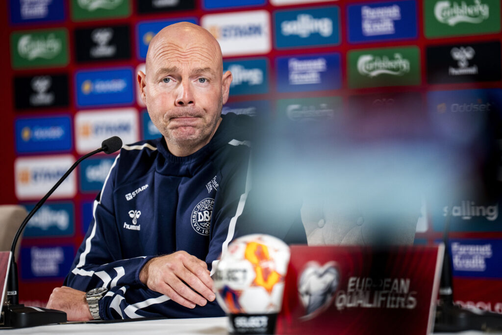 Brian Riemer til pressemøde på Hotel Marienlyst i Helsingør. VM-kval: Fodboldlandsholdets pressemøde