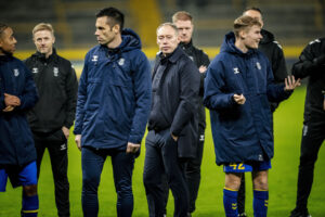 Steve Cooper sammen med resten af Brøndby IF's trup.