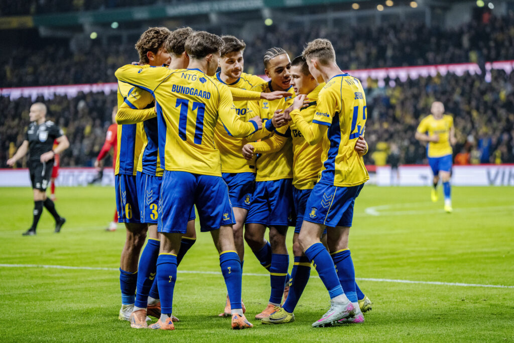 Brøndby jubler efter en scoring mod FC Nordsjælland