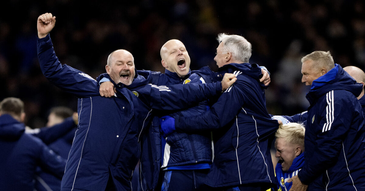 Steve Clarke fik Skotland til VM: Sikke en aften, hva? Foto: Bo Amstrup/Ritzau Scanpix
