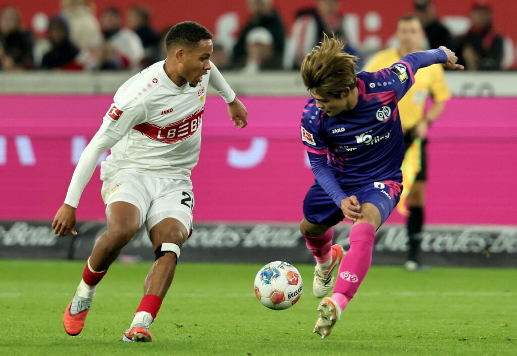 Nikolas Nartey i aktion for Stuttgart.