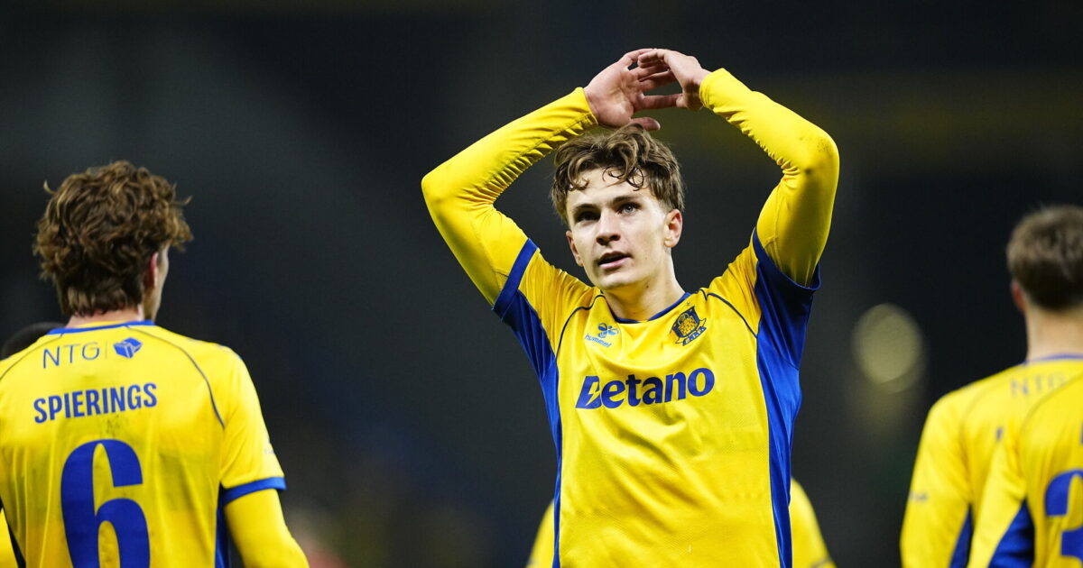 Pas på, FCM! Brøndby ånder jer i nakken Foto: Mads Claus Rasmussen/Ritzau Scanpix