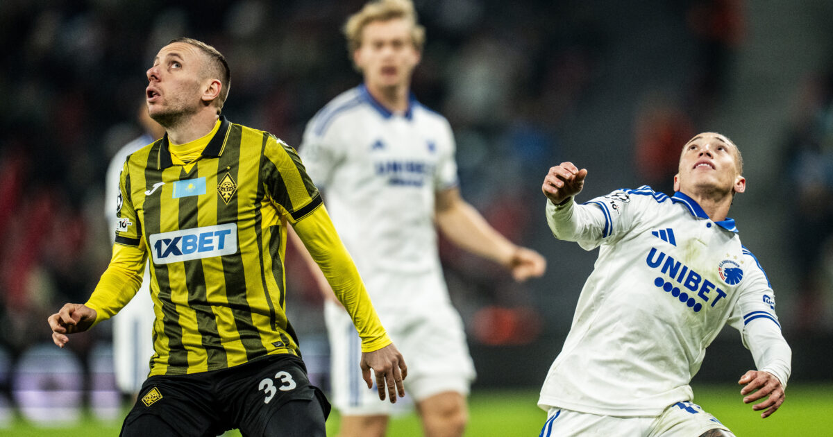 Eksklusivt: Udelukket skandalefirma reklamerede under FCK-kamp FK Kairat, med 1XBET på trøjen, under kampen mod FC København i Parken i Champions League onsdag 26. november 2025. Foto: Ida Marie Odgaard/Ritzau Scanpix