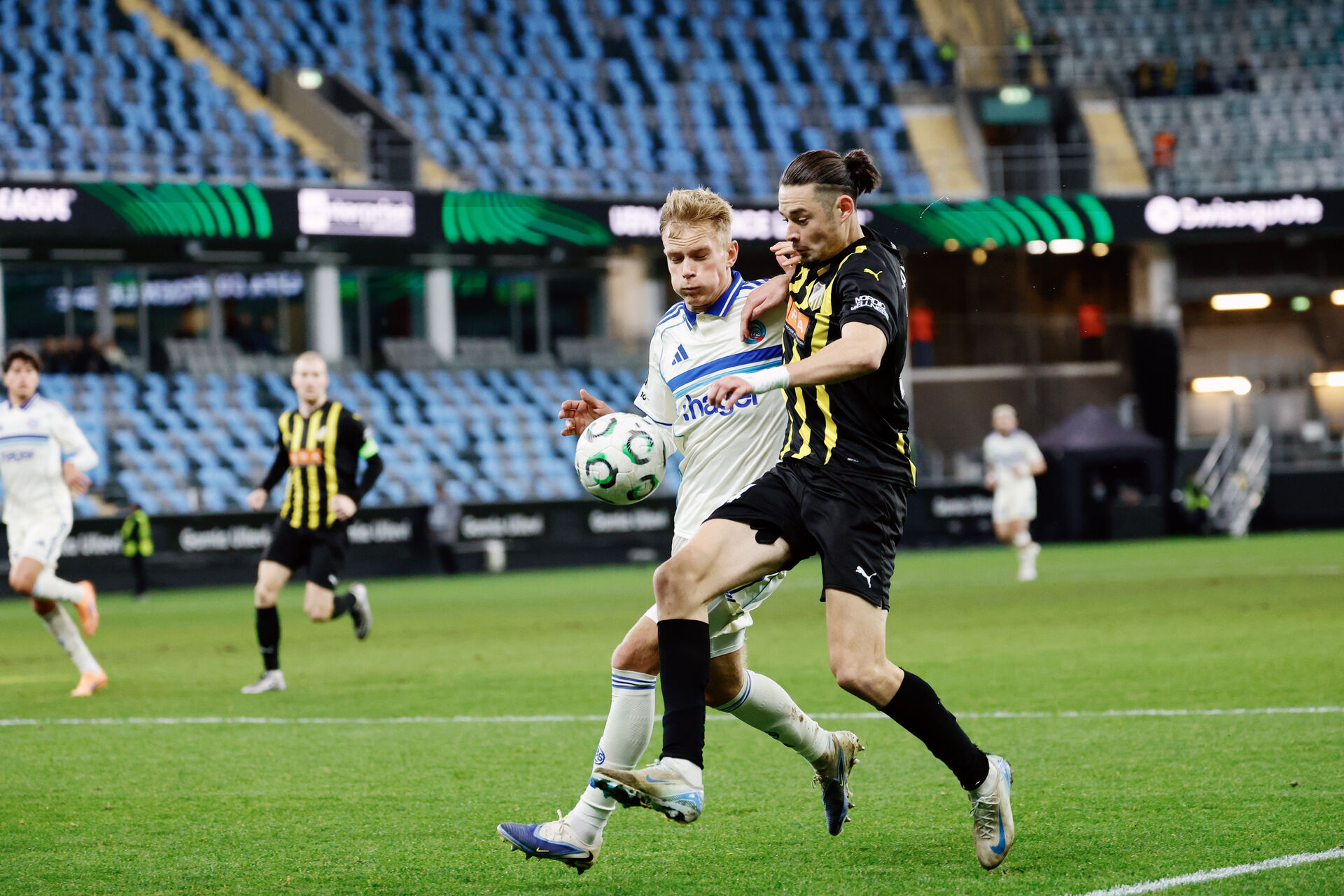 Høgsberg flået ud i pausen: Brøndby-bødler vinder snævert foto