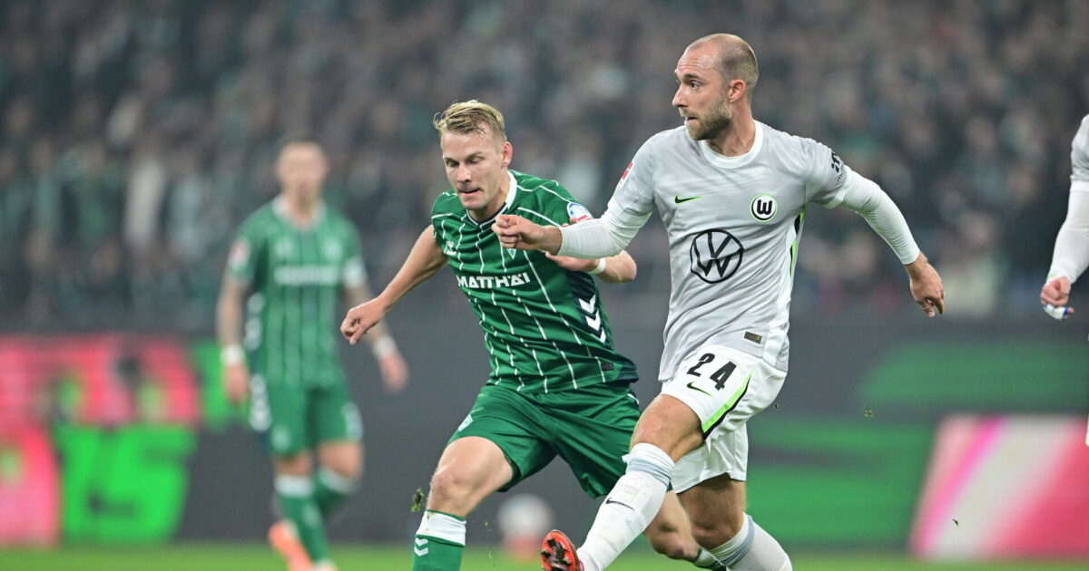 Kollaps: Jens Stage gør det onde ved Eriksen og Wolfsburg Foto: Timgroothuis/AP/Ritzau Scanpix