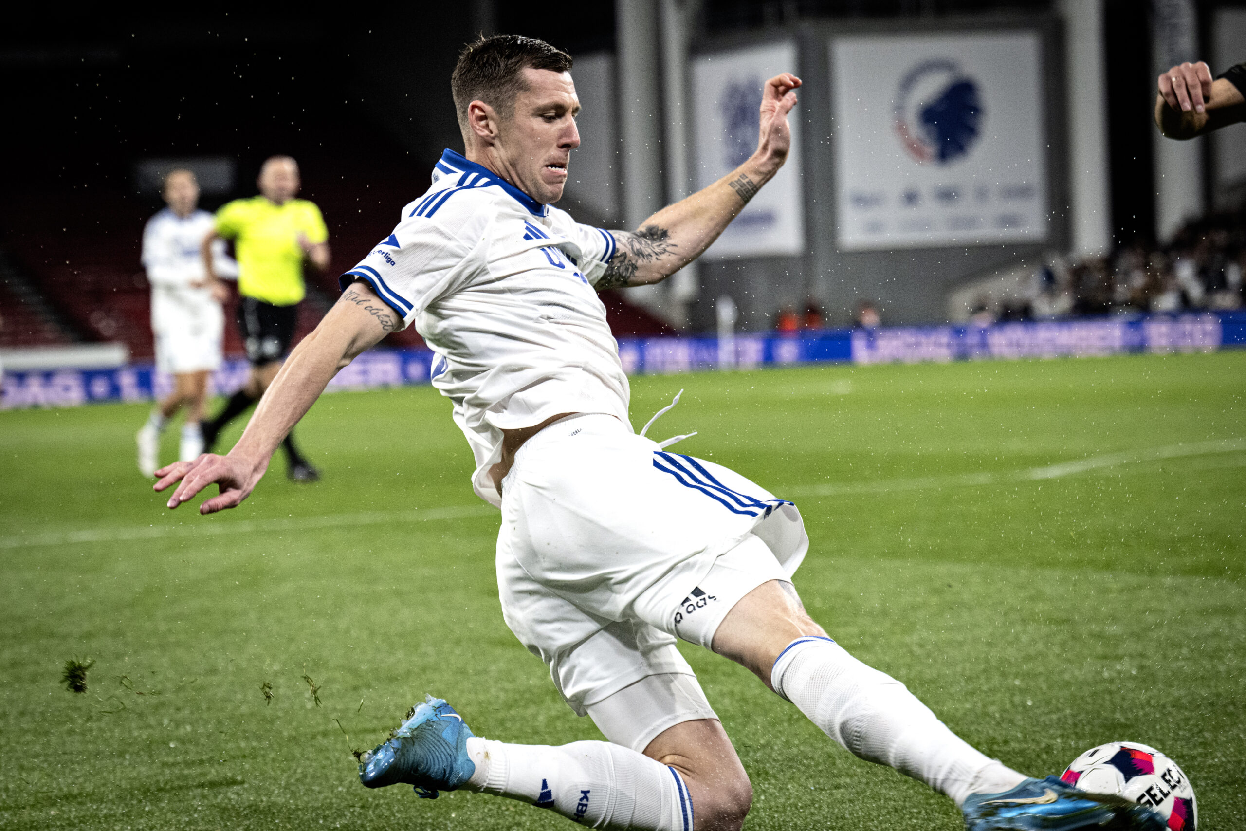 Trods Superliga-interesse: Pilen peger mod udlandet foto