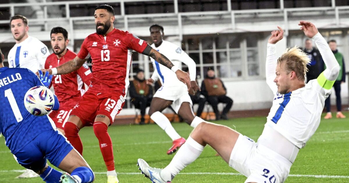 Finsk fadæse: Friis taber til miniputter Foto: Photo by Heikki Saukkomaa 