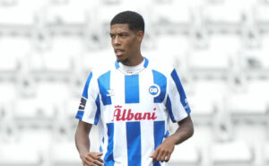 Noah Ganaus i kamp for OB