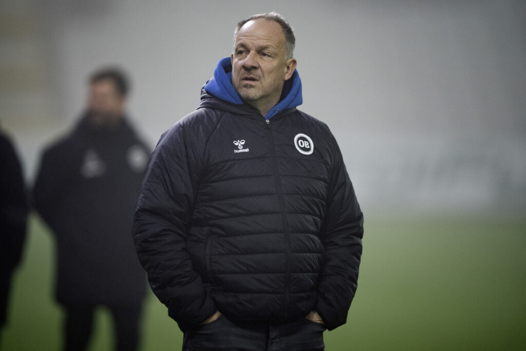 Alexander Zorniger under OB's kamp mod Silkeborg IF.