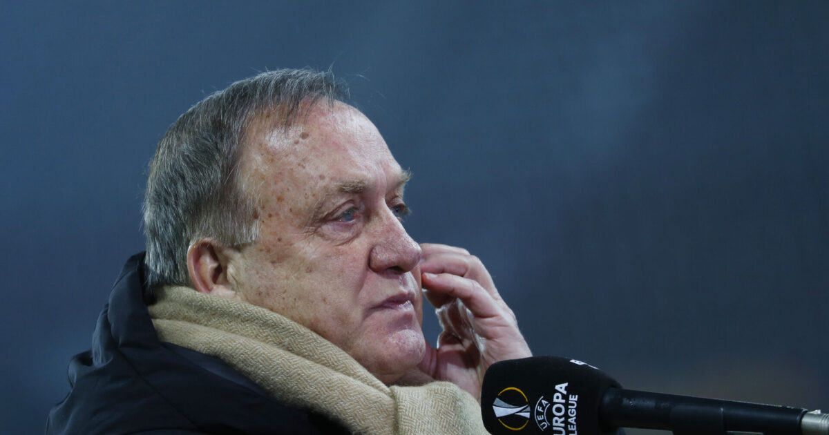 Ny rekord: Mindste VM-nation har ældste træner nogensinde Foto: Ritzau Scanpix/REUTERS