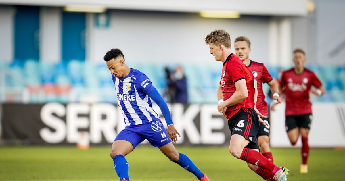 Nedrykningen lurer: Tidligere AGF’er straffer Norrköping Foto: Ritzau Scanpix/REUTERS