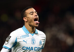 Mason Greenwood har tungen ude i sin jubel.