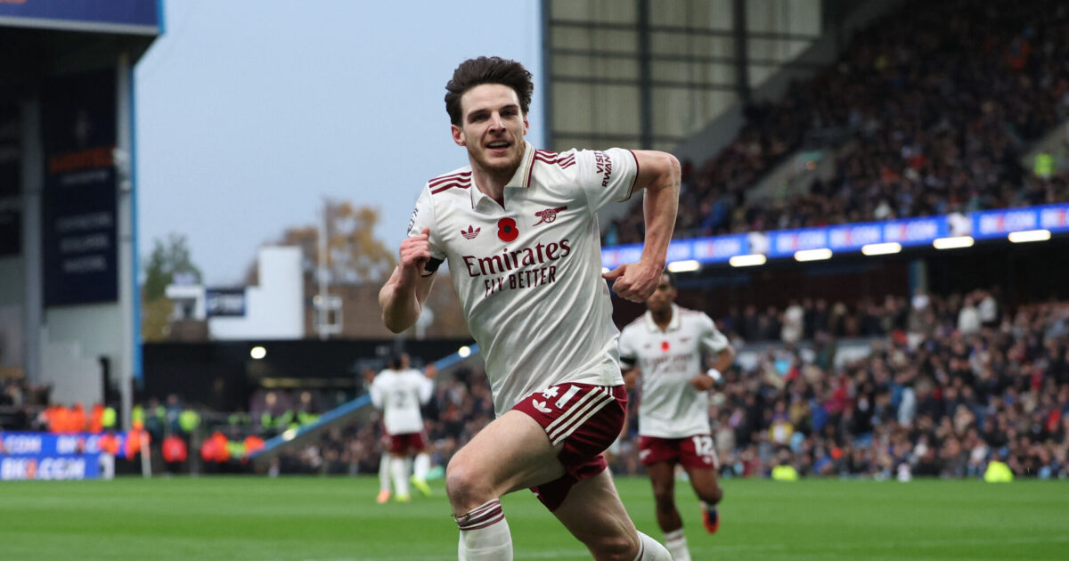 Stadig ingen sprækker i Arsenal-defensiven: Stjerner header sejren i hus Foto: Ritzau Scanpix/REUTERS