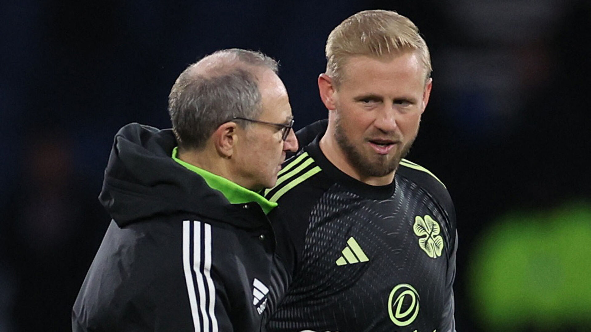 Lige foran Schmeichel selv: Lever han nogensinde op til sin far? foto