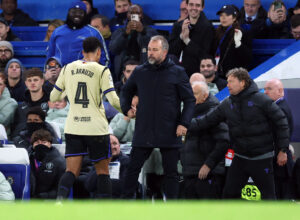 Hansi Flick. Ronald Aruajo rødt kort mod Chelsea