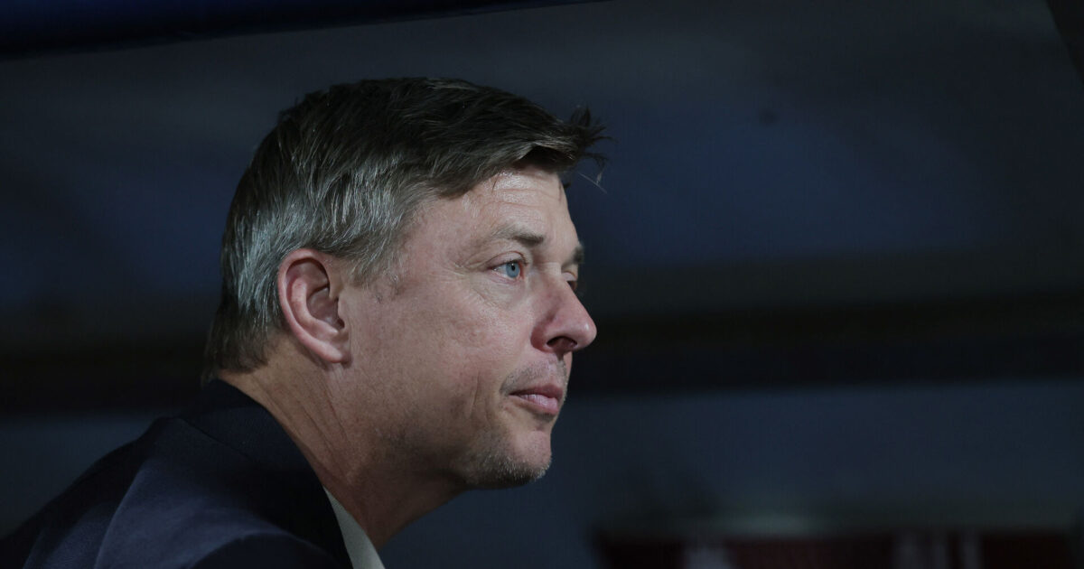 Jon Dahl på blokken i danskerklub Foto: Valdrin Xhemaj/REUTERS