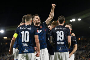 Viking-spillere jubler over norsk mesterskab.