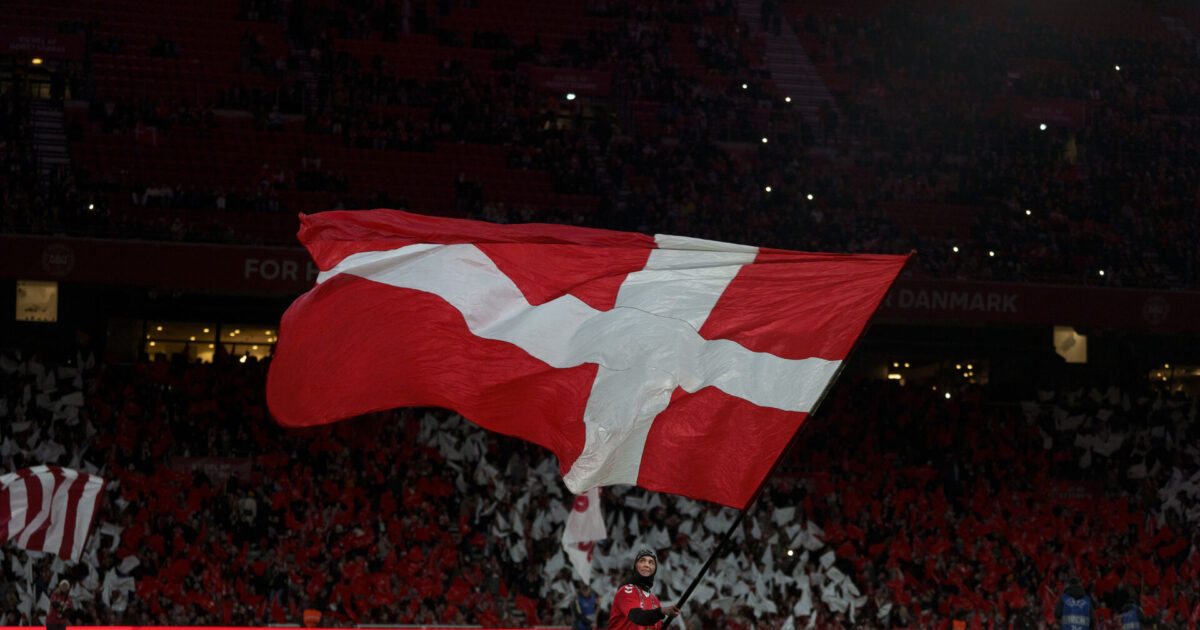 Rød mur overalt i Parken mod Belarus Foto: Liselotte Sabroe/Ritzau Scanpix