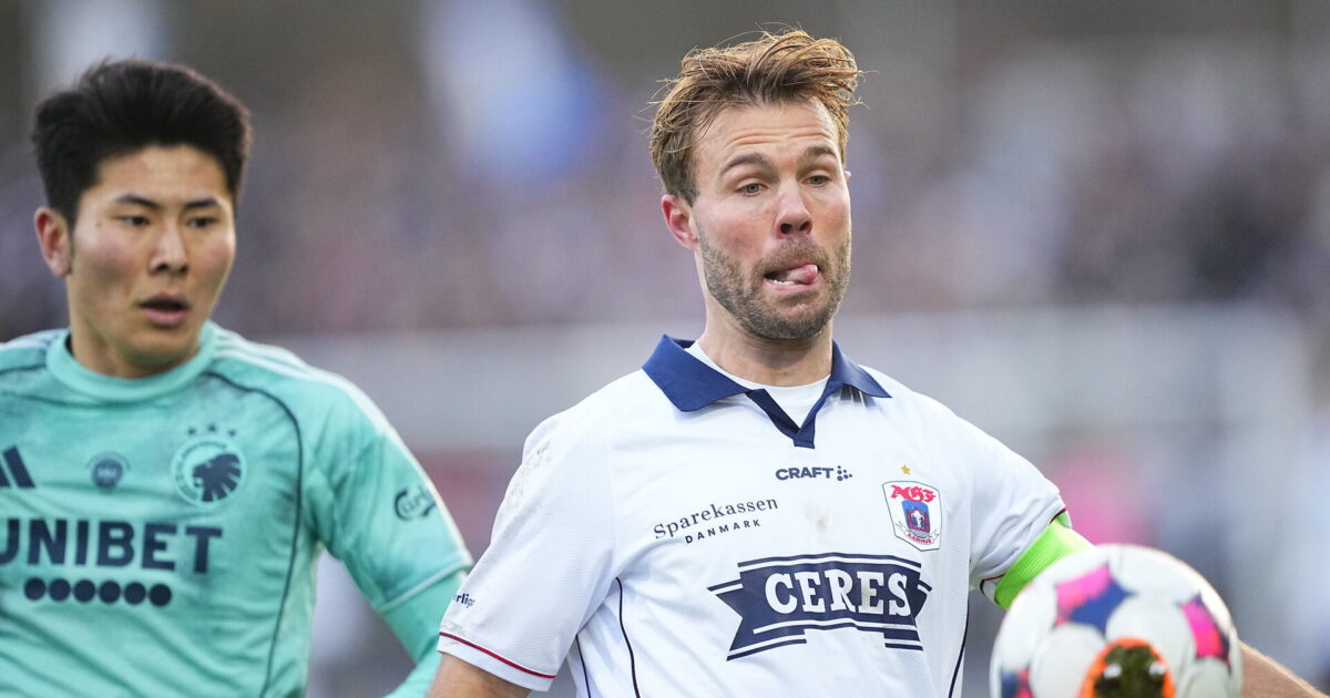 Pludselig væver Mortensen i snak om mesterskab: Nej.. Jo.. Altså.. Superligakampen mellem AGF og FC København på Ceres Park Vejlby i Aarhus søndag den 30. november 2025