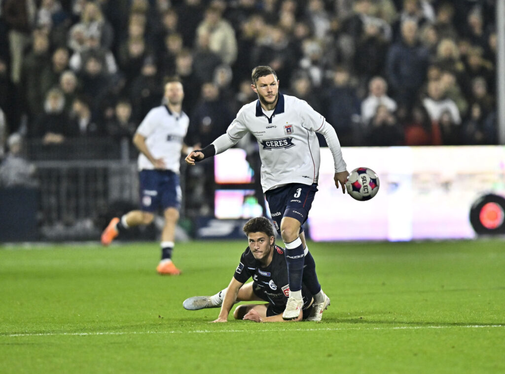 Henrik Dalsgaard i aktion for AGF i nederlaget til Sønderjyske.
