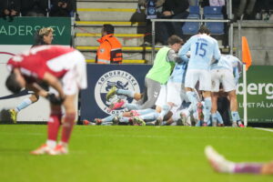 Sønderjyske jubler efter sen scoring mod Vejle.