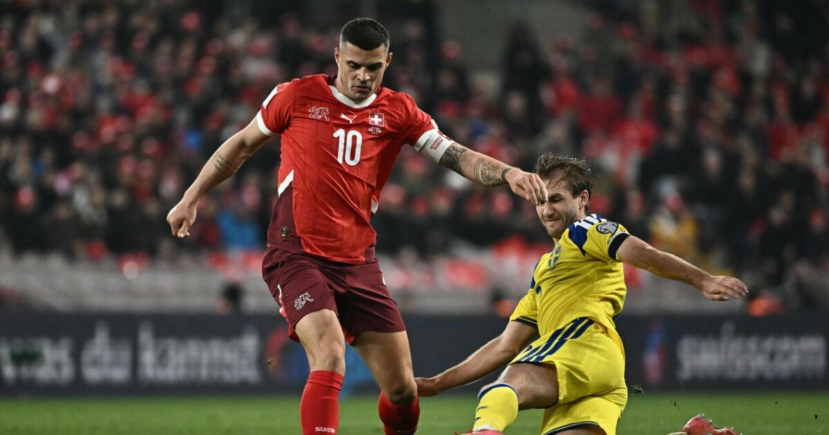 Schweiz næsten VM-klar: Sverige ydmyget i Potter-debut Foto: Photo by Fabrice COFFRINI 