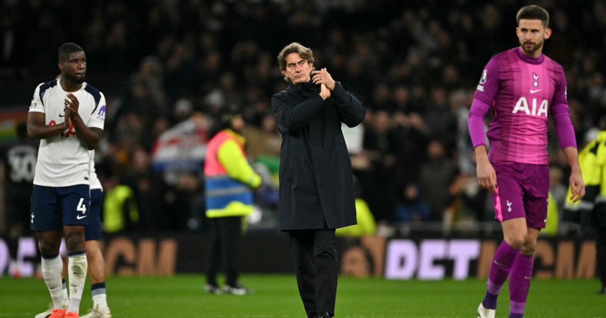 – Gør man ikke, hvis man er rigtig Tottenham-fan, siger Frank Foto: Glyn Kirk/AFP/Ritzau Scanpix 