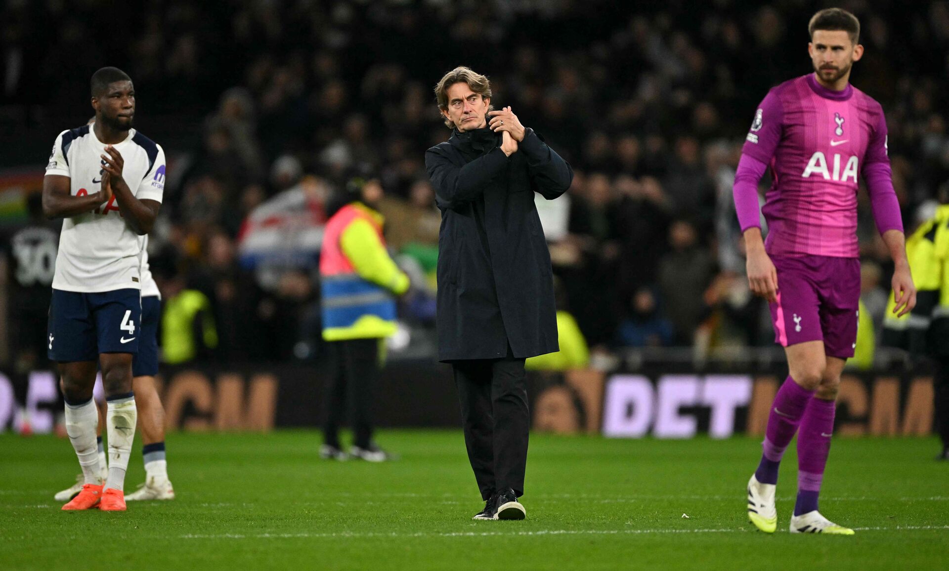 – Gør man ikke, hvis man er rigtig Tottenham-fan, siger Frank foto