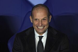 Massimiliano Allegri på AC Milans bænk.