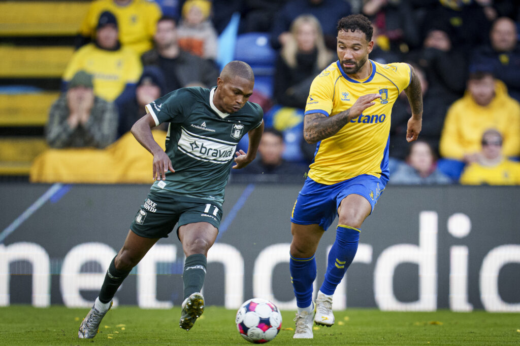 agf-broendby-gift-links-sean-klaiber