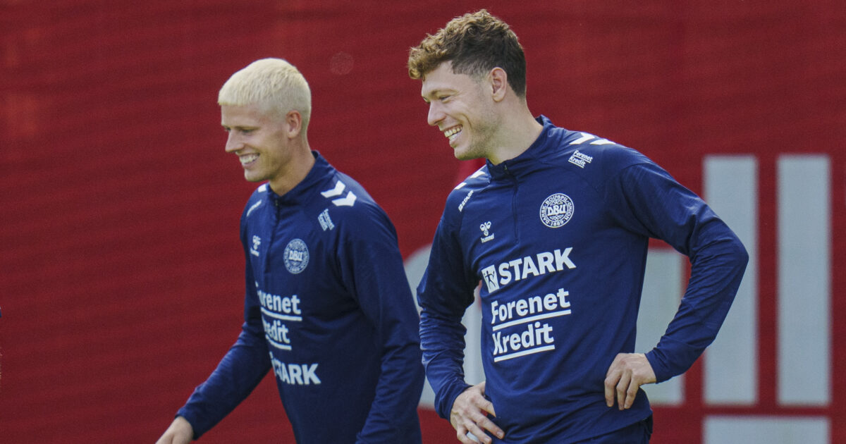 LIVE: Grønbæk til Superligaen? Her er status Andreas Skov Olsen og Albert Grønbæk under fodboldlandsholdets træning i Helsingør torsdag den 4. september 2025. Landsholdet mødet Skotland i en VM-kvalifikationskamp fredag.