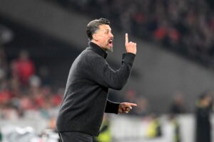 Sandro Wagner under en kamp for Augsburg.