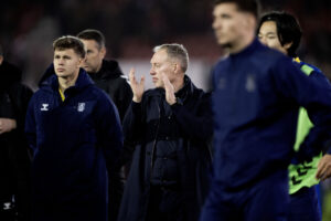 Steve Cooper klapper.