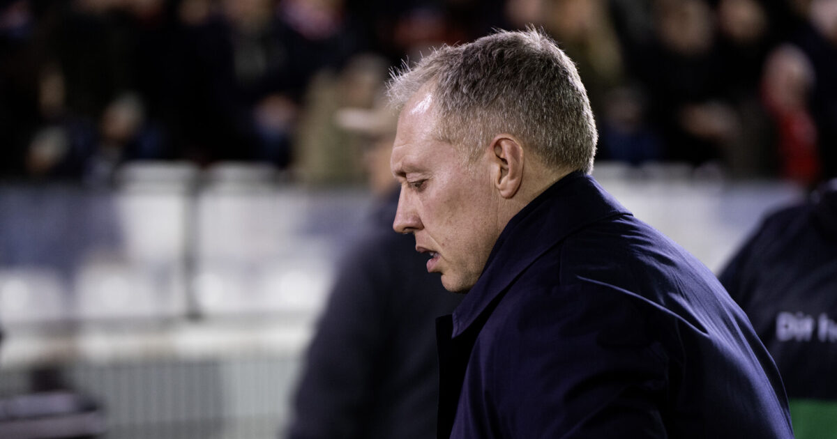 Cooper giver sig selv mundkurv på efter rødt kort Foto: Bo Amstrup/Ritzau Scanpix