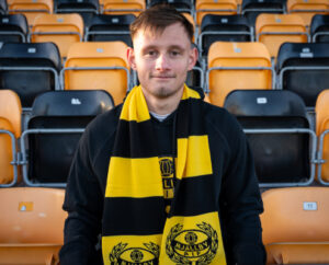 Áki Samuelsen præsenteret i Mjällby.