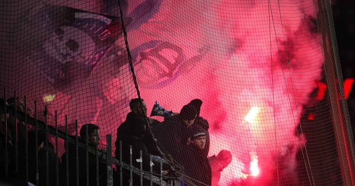 Se videoen: Bøde på vej til FCM-rival Europa League-kampen mellem FC Midtjylland og KRC Genk på MCH Arena i Herning torsdag den 11. december 2025
