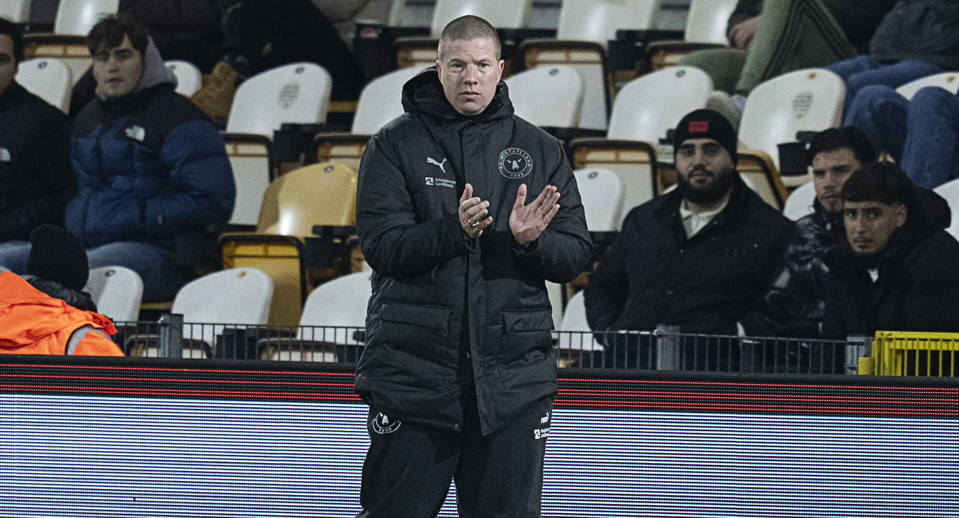 Tullberg med 40 i feber: Jeg er helt slukket foto