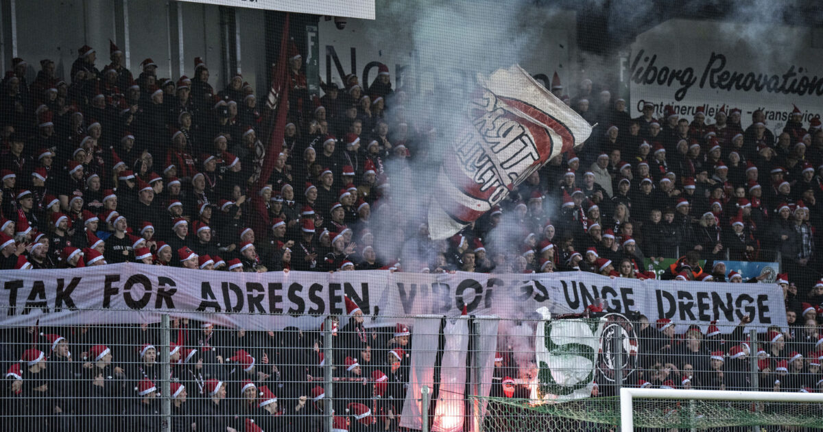 Tumult forud for derby: FCM-fan slog vagt i hovedet Foto: Henning Bagger/Ritzau Scanpix