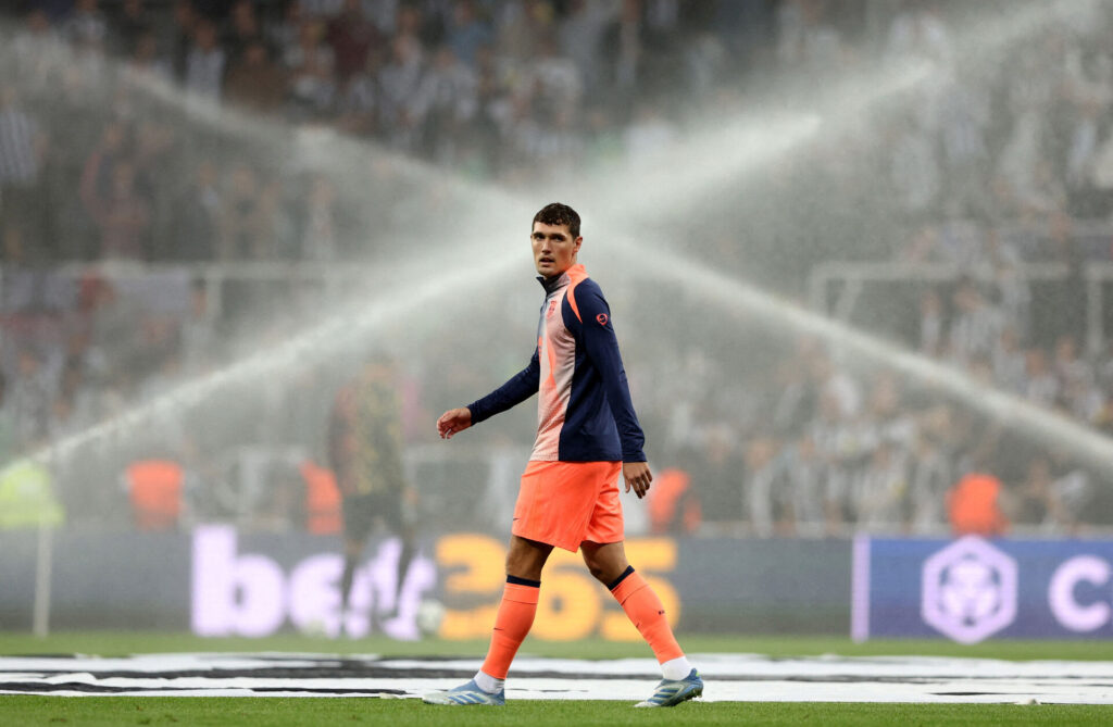 Andreas Christensen under opvrmning for Barca.