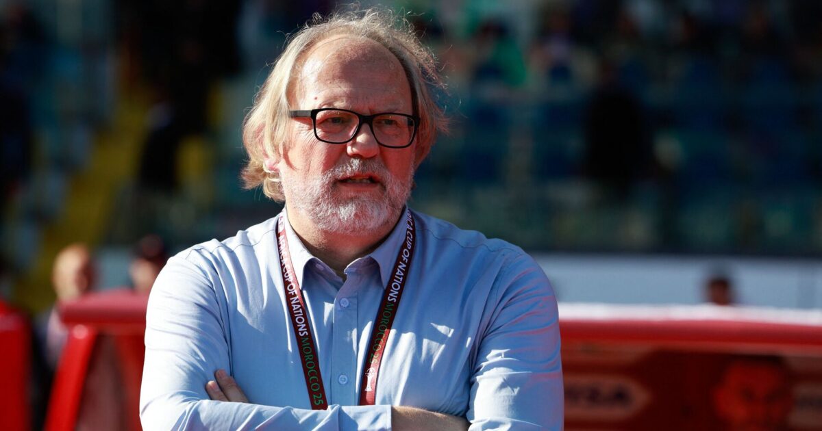 Landstræner raser(!) mod ‘de store folk’ i UEFA Foto: Photo by Abdel Majid BZIOUAT 