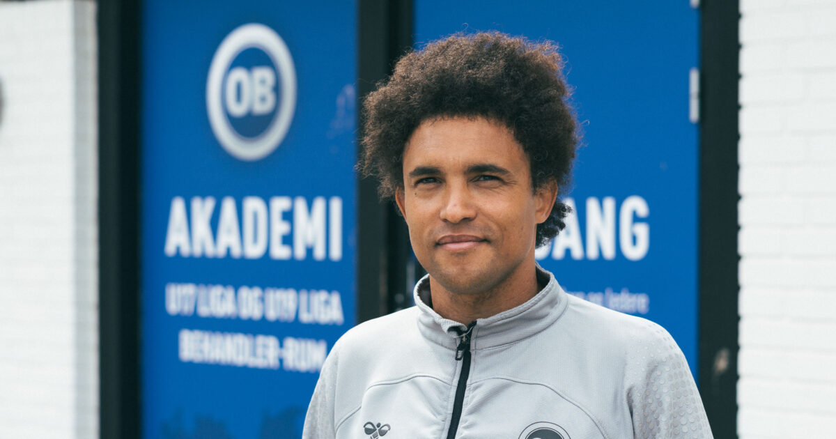 OB sender træner til norsk fodbold Foto: OB