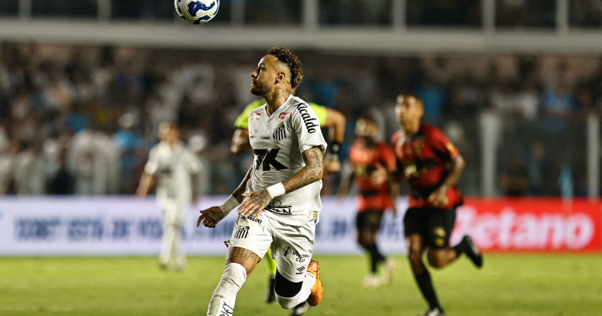 1-2-3 Neymar redder egenhændigt Santos Foto: Thiago Bernardes/REUTERS