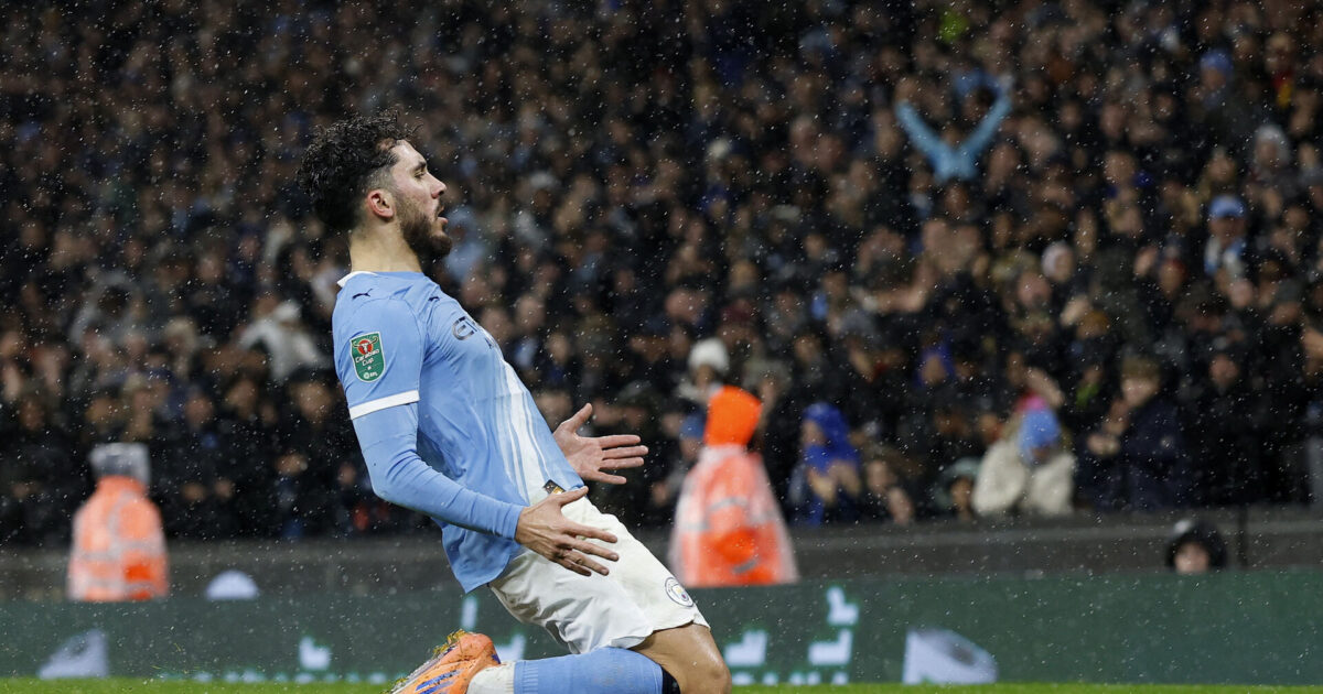 Tordendrøn: Cherki hamrer City i front Foto: Action Images via Reuters/Jason