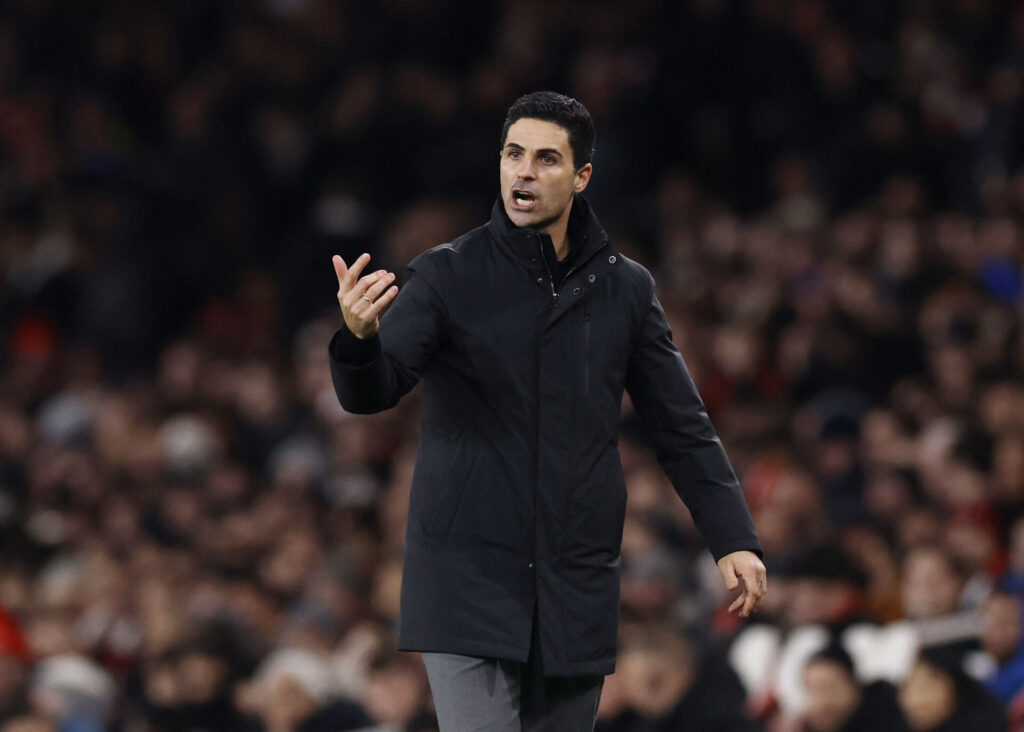 Mikel Arteta guider sine spillere