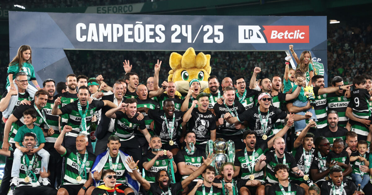 Fra udsendt i Afghanistan til præsident i CL-klub Foto: Rodrigo Antunes / Reuters / Ritzau Scanpix