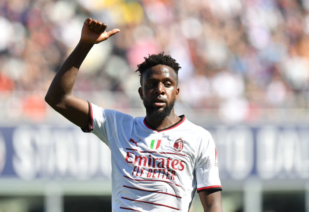 Divock Origi har en tommel op i vejret.