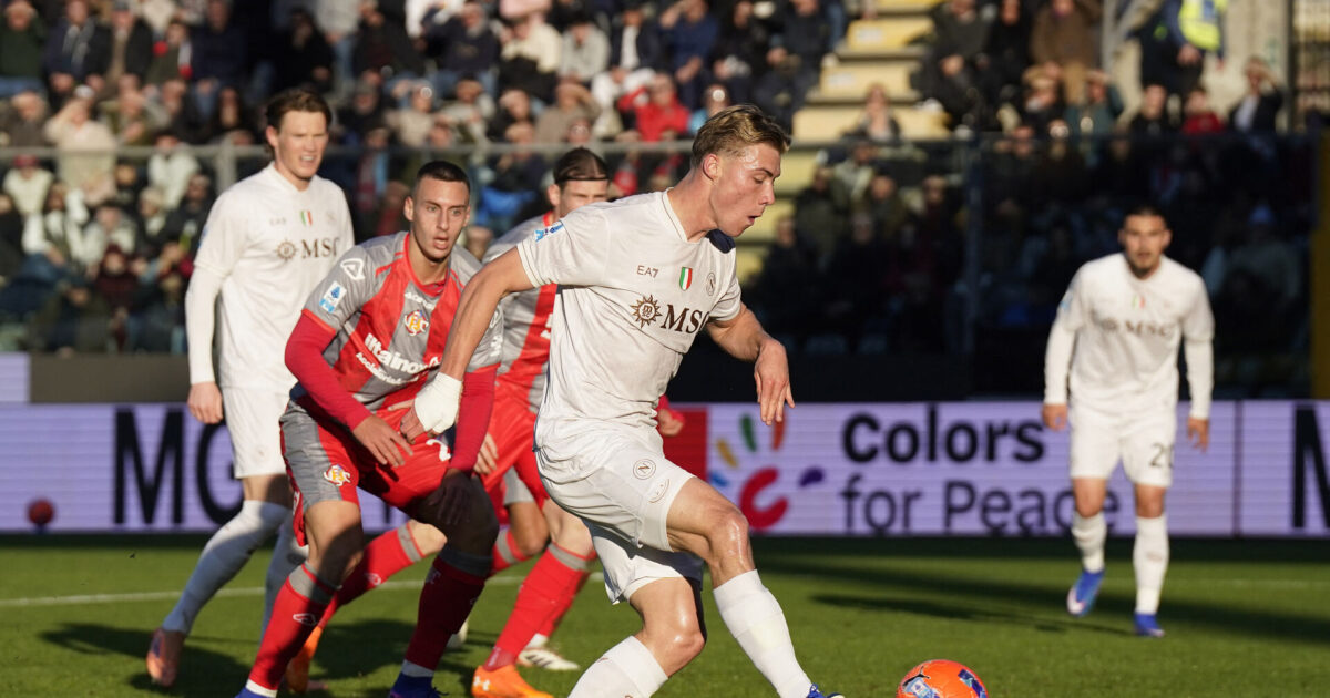 Conte bukker og nejer: Han bliver dominerende Foto: Matteo Ciambelli/REUTERS