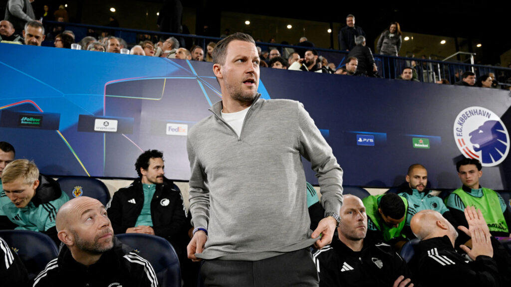 Jacob Neestrup på bænken mod Villarreal