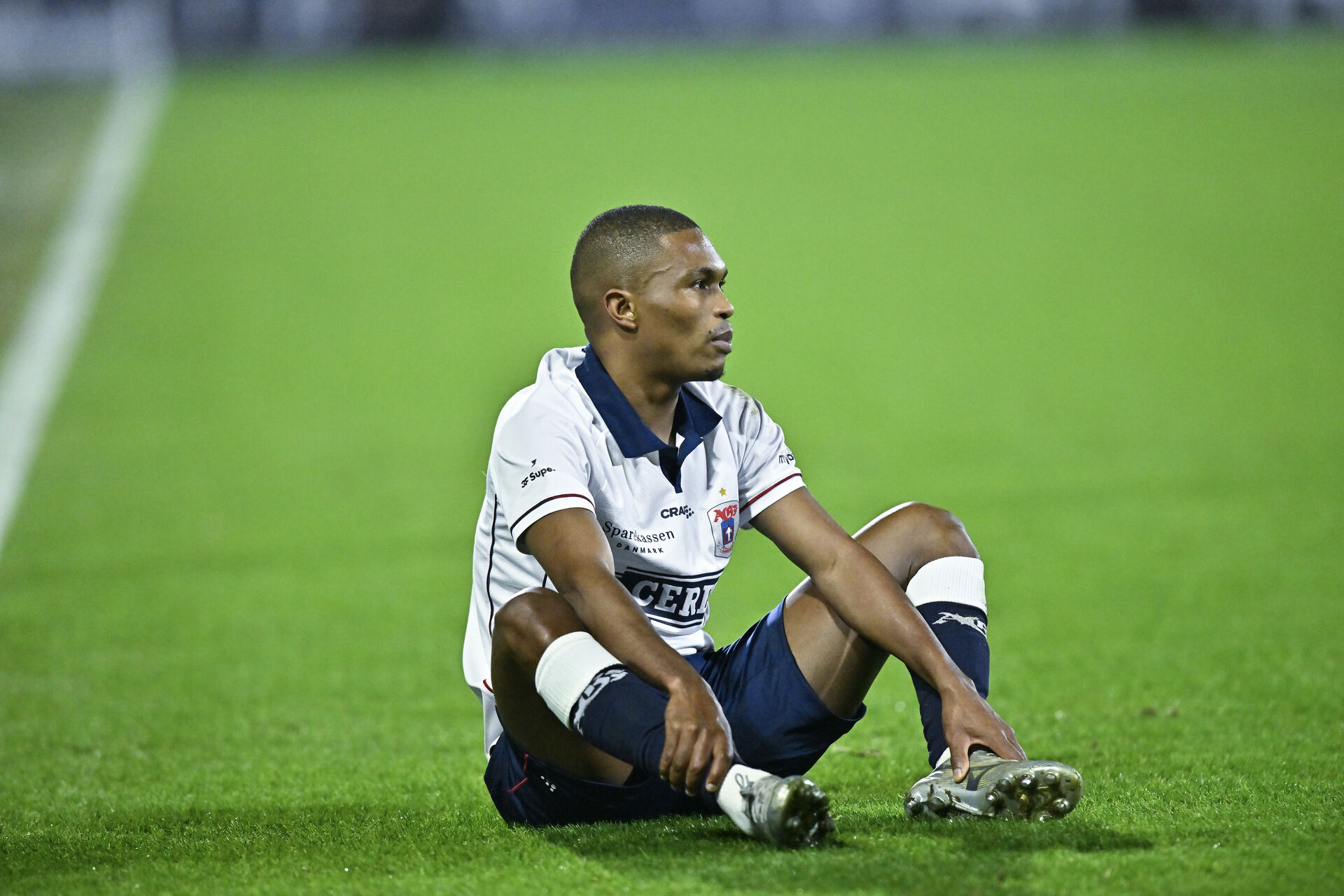 Vurder selv: Blev AGF snydt for straffespark mod FCK? foto