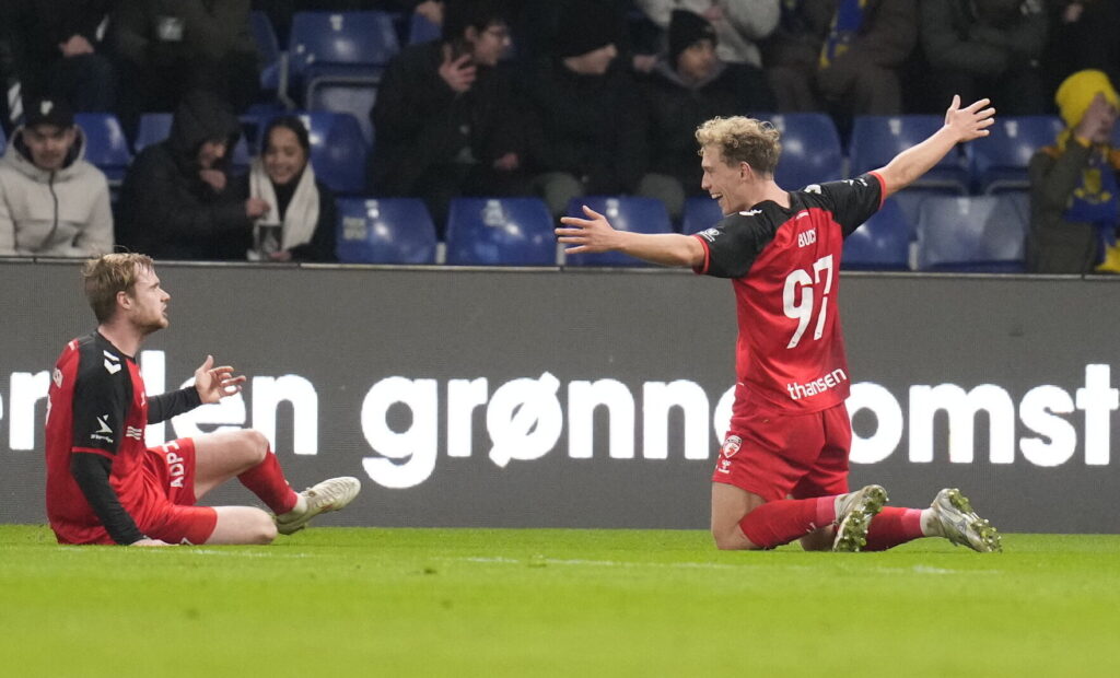 FC Fredericias Oscar Buch og Gustav Marcussen i Superligakampen mellem Brøndby IF og FC Fredericia på Brøndby Stadion mandag den 1. december 2025.